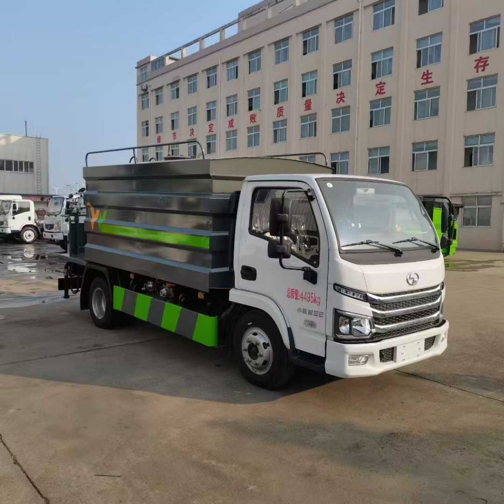 跃进洒水车