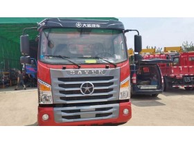 大运洒水车