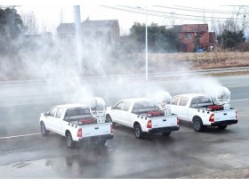 草坪洒水车