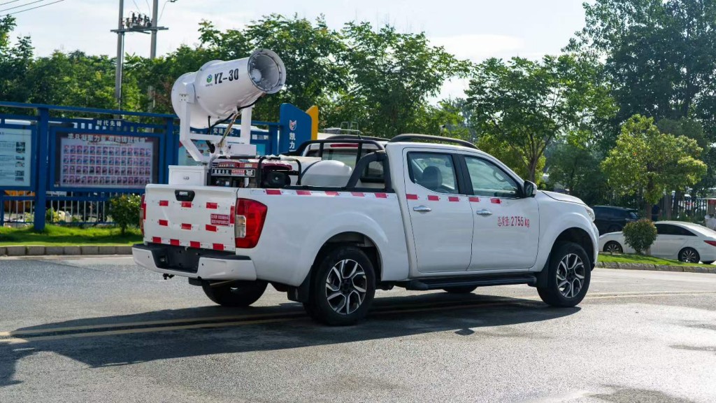 改裝洒水车