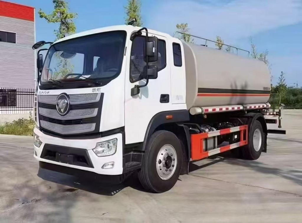 福田洒水车