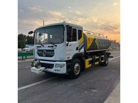 153洒水车