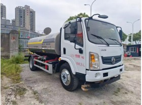 东风多功能洒水车
