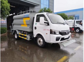 2方洒水车