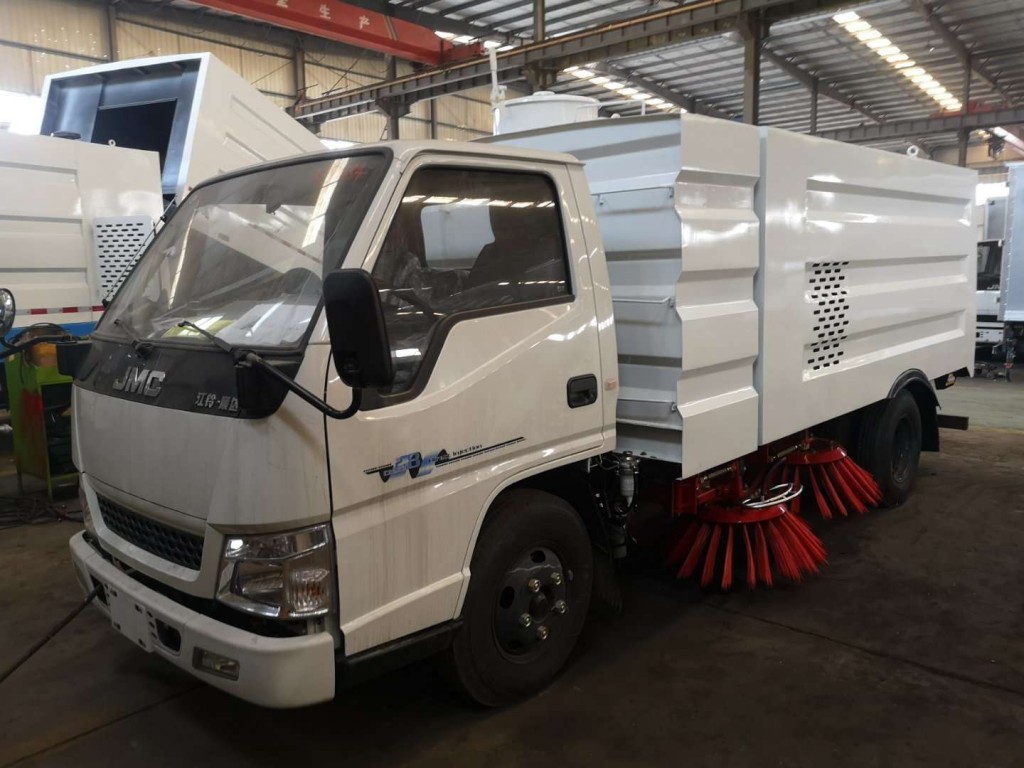 江铃环卫小型清扫车