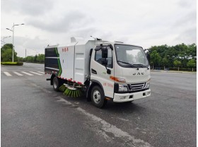 江淮路面清扫车
