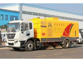 东风天锦路面清扫车
