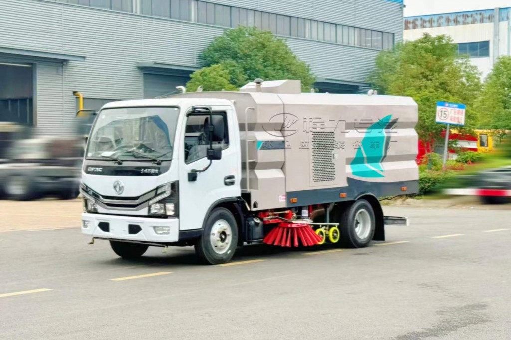 路面清扫吸尘车