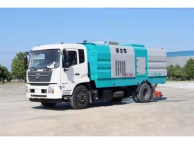 东风天锦真空吸尘车