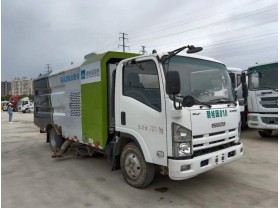 庆铃真空吸尘车