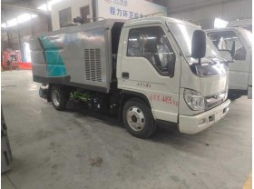 福田道路真空吸尘车