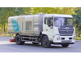 东风天锦吸尘车