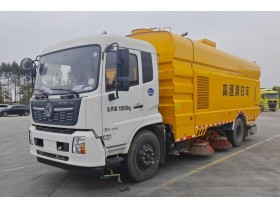 大型路面扫地车