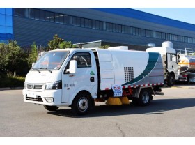 东风小型扫路车
