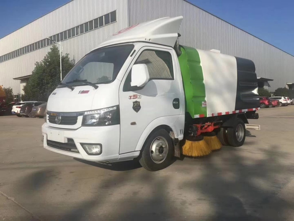 环卫扫路车