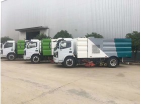 国六东风环卫扫路车
