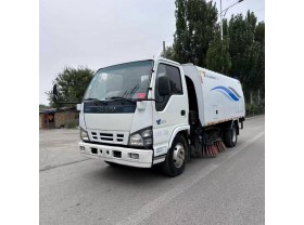 五十铃环卫扫路车