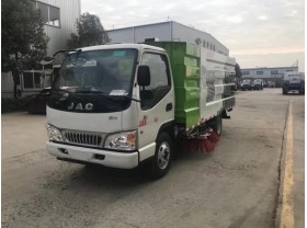 江淮环卫扫路车