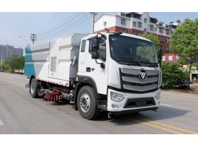 福田欧马可扫路车