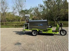 小型三轮洒水车