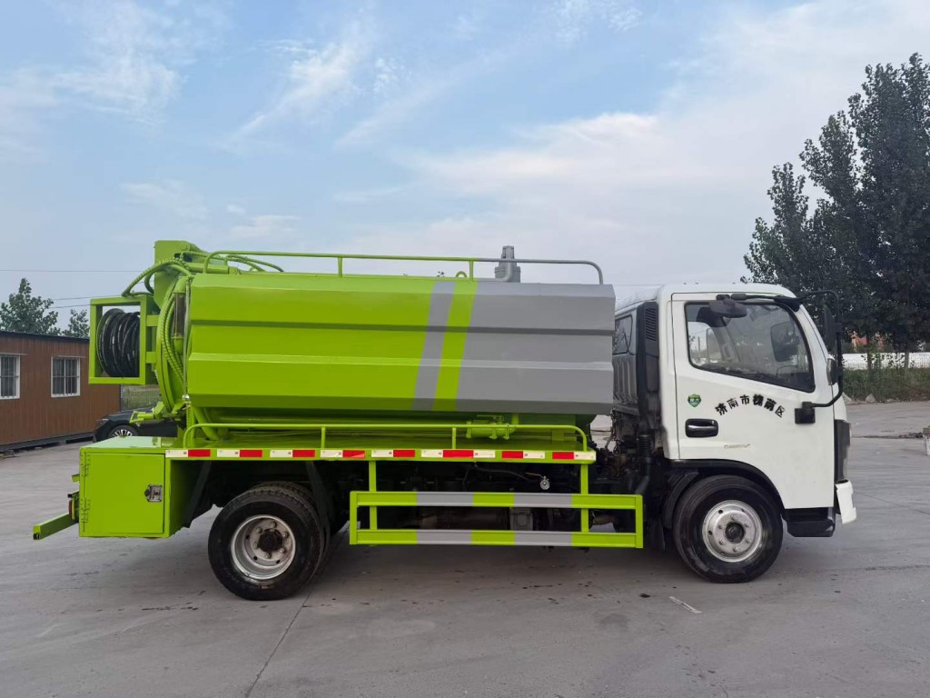 d6清洗吸污车