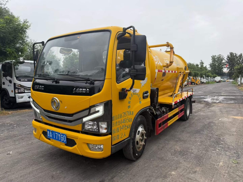东风吸粪除污联合车