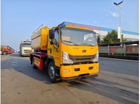 重汽10方吸污车