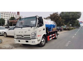 奥驰吸污车