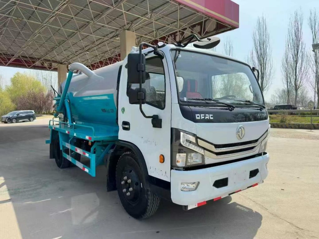 10吨工业吸污车